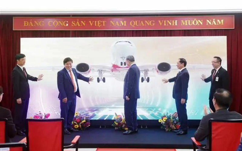 Le secrétaire général du Comité central du Parti communiste du Vietnam To Lam à la cérémonie inaugurale de la ligne aérienne directe Hanoï - Kuala Lumpur. Photo : VNA