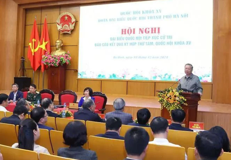 Le secrétaire général du Parti, To Lam, lors de la rencontre avec des électeurs de Hanoï, le 3 décembre 2024. Photo : VNA.