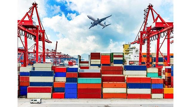 Le chiffre d'affaires total à l’import-export a atteint 526,04 milliards de dollars en 9 mois. Photo: congthuong.vn
