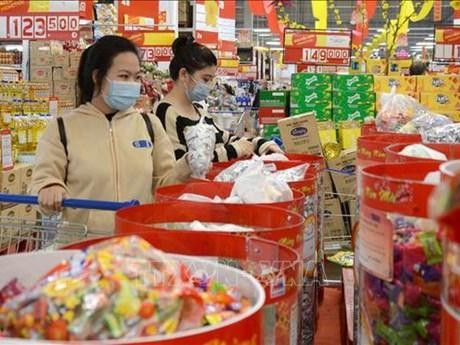 Les produits vietnamiens représentaient plus de 90% des produits distribués par les entreprises nationales. Photo : VNA