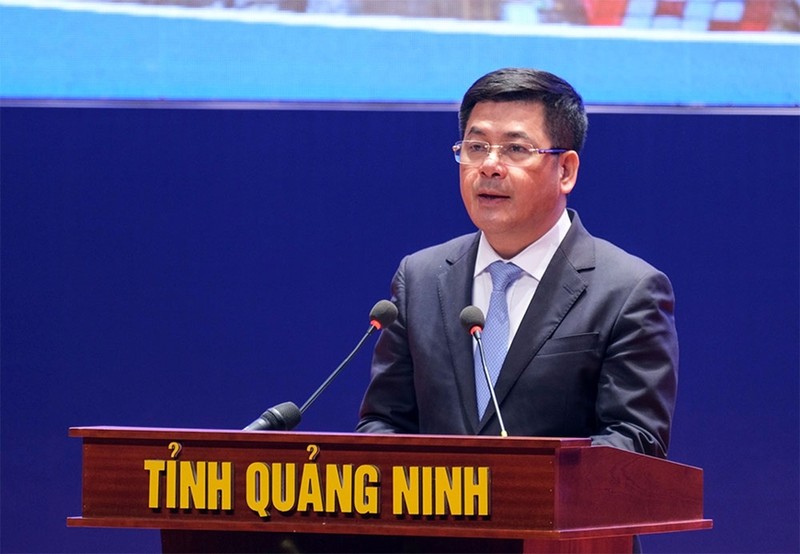 Selon le ministre de l’Industrie et du Commerce, Nguyên Hông Diên, la logistique est une industrie de services, considérée comme un « vaisseau sanguin » de l’économie nationale, avec pour rôle de favoriser le développement socioéconomique. Photo : baotainguyenmoitruong.vn 
