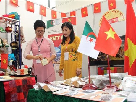 Le stand du Vietnam à la 54e Foire internationale d’Alger. Photo : VNA.