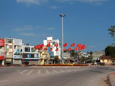 Une route dans le district de Van Dôn. Photo : quangninh.gov.vn