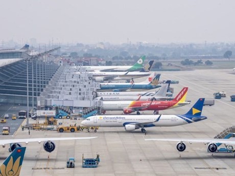 Un deuxième aéroport dans la région de la capitale devrait voir le jour d'ici 2050 pour alléger le fardeau de l'aéroport international de Nôi Bài. Photo : VNA.