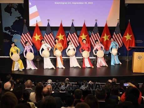 Cérémonie en l'honneur de la Fête nationale du Vietnam et de l'établissement du partenariat stratégique intégral Vietnam-États-Unis. Photo : VNA.