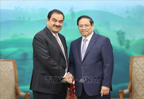 Le Premier ministre vietnamien reçoit le président du groupe indien Adani