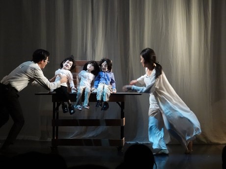 Vietnam : les marionnettes sortent de l'ombre et réinventent le théâtre