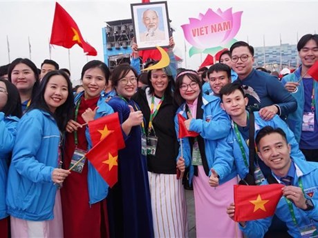 Les membres de la délégation vietnamienne Festival mondial de la jeunesse, à Sotchi, en Russie. Photo : VNA.
