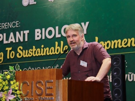 Le professeur David Jackson, le 11 avril à l'ICISE. Photos : ICISE/CVN.