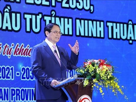 Le Premier ministre Pham Minh Chinh lors de la conférence sur la planification et la promotion de l’investissement dans la province de Ninh Thuân. Photo: VNA