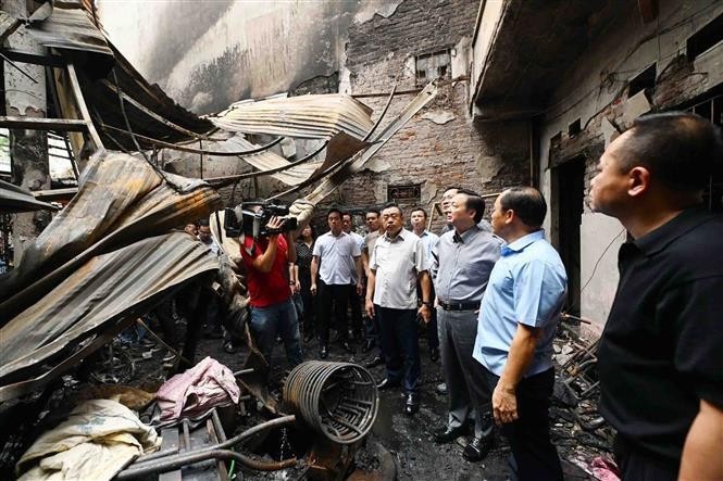 Hanoï : 14 morts dans un incendie à Trung Hoa, Cau Giay