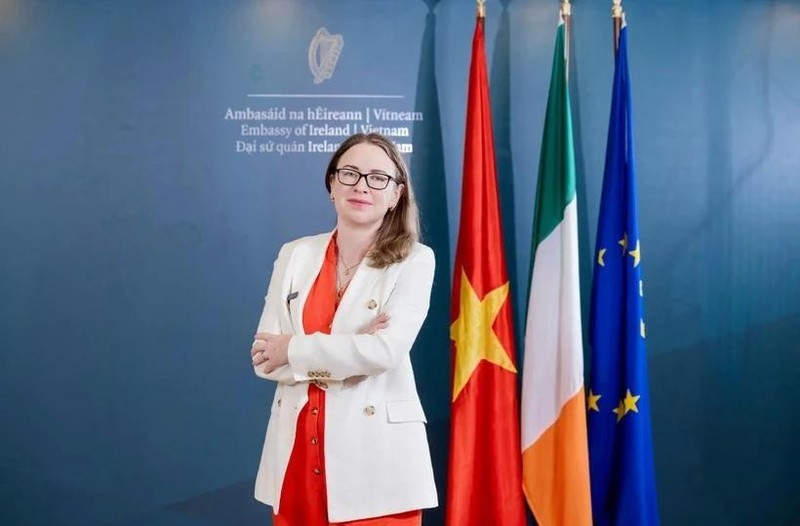 L’ambassadrice d’Irlande au Vietnam, Deirdre Ní Fhallúin. Photo : Ambassade d’Irlande au Vietnam.