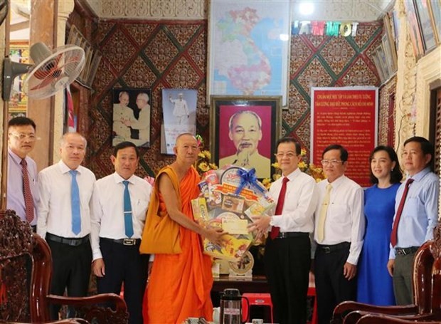 Félicitations aux Khmers à l'occasion de la fête Chol Chnam Thmay. Photo : VNA.