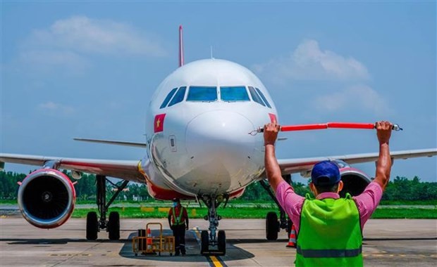 Le premier vol de Vietjet Air en provenance de l’aéroport international de Trà Noc à destination de l’aéroport international de Vân Dôn. Photo : VNA