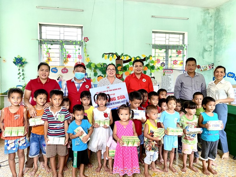 Children of Vietnam aide la province de Quang Ngai à réduire la malnutrition chez les enfants 