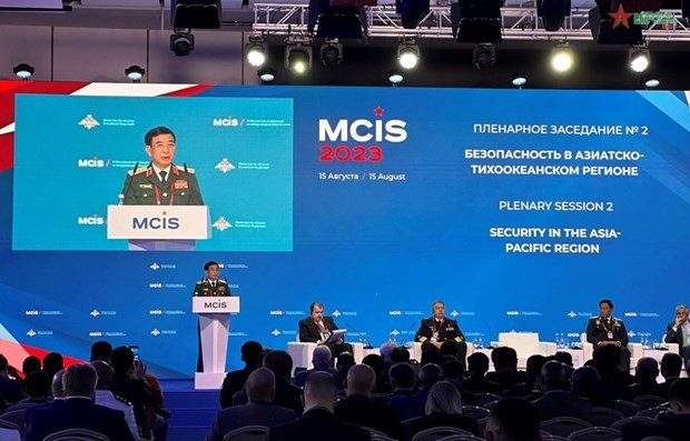 Le ministre vietnamien de la Défense, Phan Van Giang, prend la parole lors de la 11e conférence internationale de sécurité de Moscou (MCIS-11). Photo : qdnd.vn