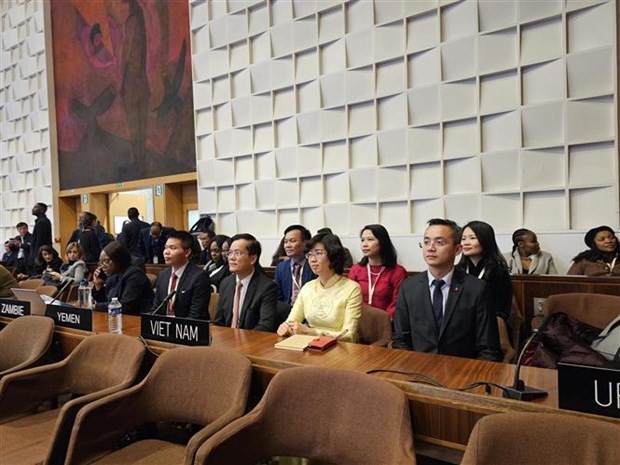La délégation vietnamienne à la 24e session de l'Assemblée générale des États parties à la Convention du patrimoine mondial à Paris les 22 et 23 novembre 2023. Photo : VNA