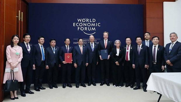 Le Premier ministre Pham Minh Chinh lors de la cérémonie de signature du protocole d'accord Vietnam-WEF pour la période 2023-2026 au WEF Tianjin, le 26 juin 2023. Photo baoquote.vn