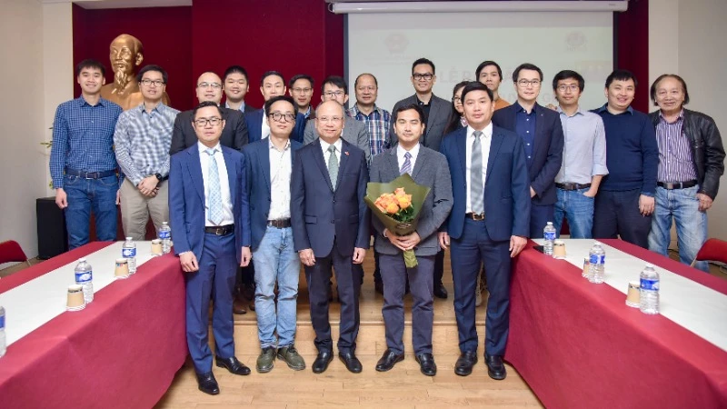 Lancement du Réseau des experts vietnamiens de l’énergie nucléaire à l’étranger. Photo : NDEL.