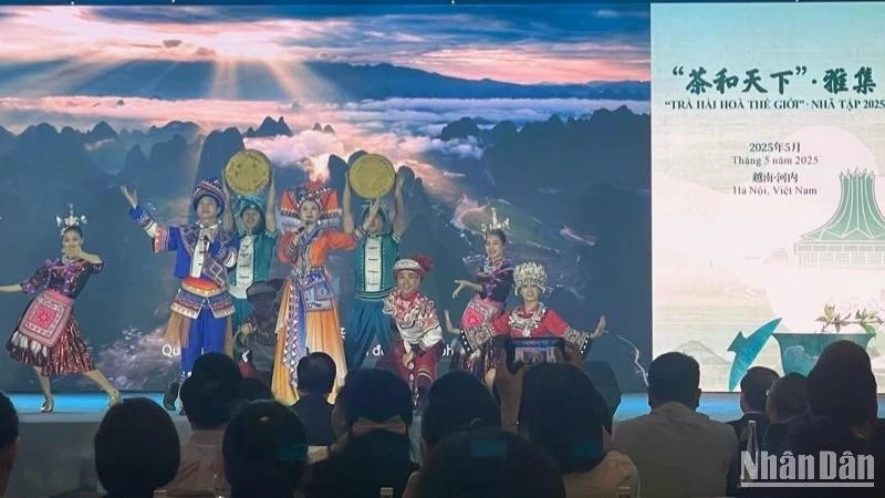 Le programme d’échange culturel et de promotion du tourisme intitulé « Le thé en harmonie mondiale – Collection élégante 2025 ». Photo : NDEL.