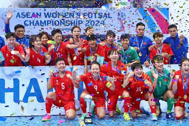 L'équipe féminine vietnamienne de futsal. Photo: VFF