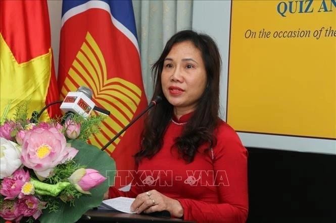 L'ambassadrice du Vietnam au Sri Lanka, Trinh Thi Tam, lors de la cérémonie de lancement des concours. Photo : VNA.