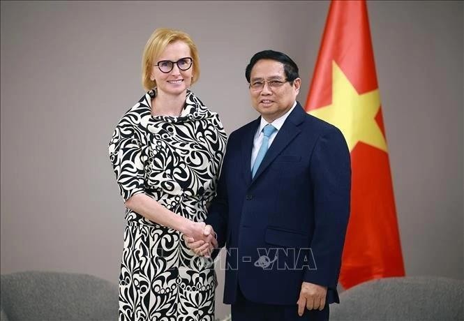 Le Premier ministre Pham Minh Chinh et Katerina Konecna, présidente du Parti communiste de Bohême-Moravie (KSČM). Photo : VNA