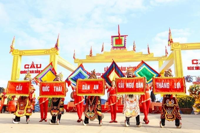 Le festival est organisé pour que les pêcheurs prient pour le beau temps et des récoltes de pêche abondantes. Photo : sggp.org.vn