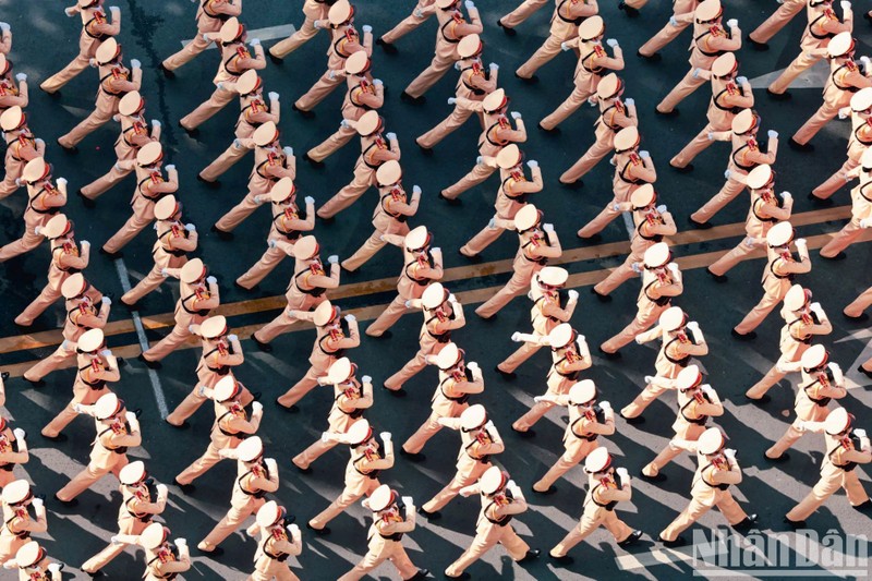 Régalez vos yeux avec les images des blocs de parade vues d'en haut