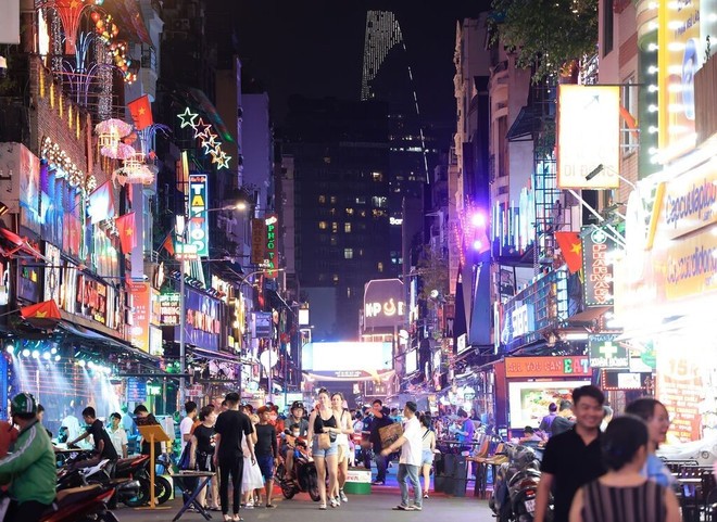 La rue Bùi Viên, un site touristique incontournable de Hô Chi Minh-Ville. Photo : VNA.