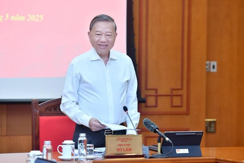 Le secrétaire général du Parti communiste du Vietnam, To Lam, prend la parole. Photo : VNA.