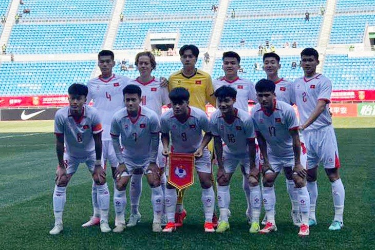 Le onze de départ des U22 du Vietnam pour leur premier match contre les U22 de la République de Corée lors du tournoi amical CFA Team China 2025 - Photo : VFF.