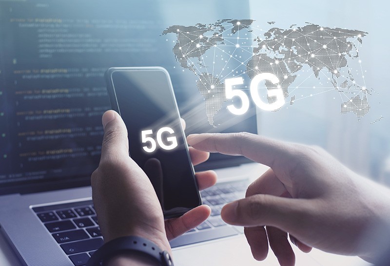 La 5G contribue au développement du commerce électronique et au développement économique. Photo : baodautu.