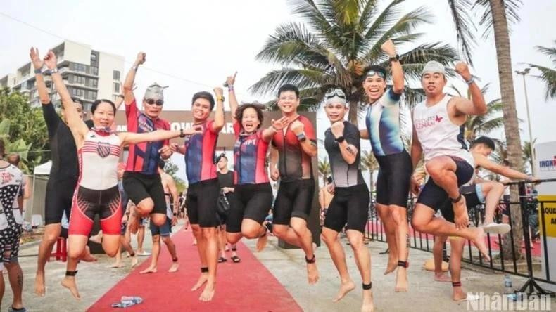 Plus de 3 500 triathlètes à Da Nang pour l'IRONMAN 70.3 Vietnam 2025. Photo : NDEL.