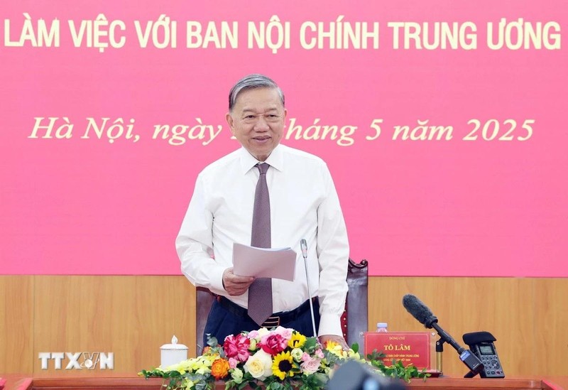 Le secrétaire général du Comité central du Parti communiste du Vietnam, To Lam, lors de la séance de travail. Photo : VNA.