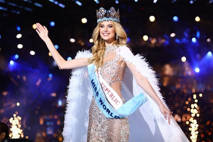 Krystyna Pyszková. Photo: Miss Monde