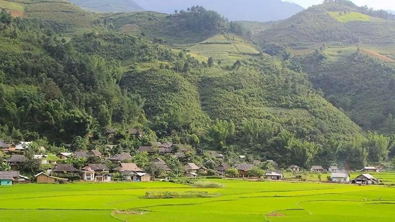 La beauté du village touristique de Khim Noi, dans le district de Mu Cang Chai, province de Yen Bai (au nord-ouest). Photo: Centre d'information touristique du Vietnam.