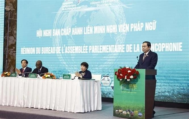 Le président de l'AN Tran Thanh Man assiste à l'ouverture de la réunion du Bureau de l'APF à Can Tho. Photo : VNA.