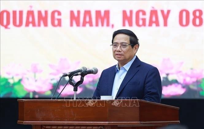 Le Premier ministre Pham Minh Chinh travaille avec les dirigeants de Quang Nam. Photo : VNA