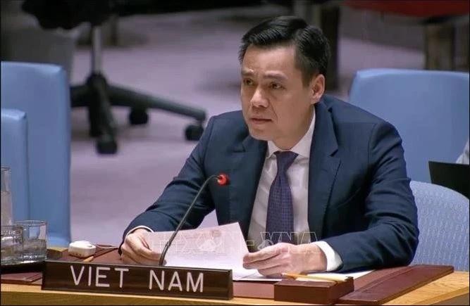 L’ambassadeur Dang Hoàng Giang, représentant permanent du Vietnam auprès des Nations Unies, prend la parole lors du débat. Photo : VNA. 