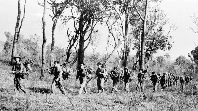 Les forces armées de Gia Lai sur la route No19 (en 1975). Photo d'archives : VNA.