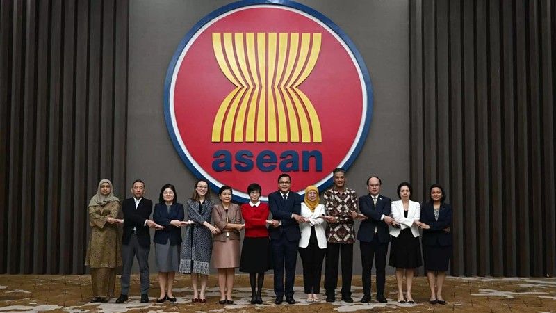 Les délégués de la 75e réunion du groupe chargé de l'Initiative pour l'intégration de l'ASEAN (IAI), le 5 mars à Jakarta. Photo : baoquocte.vn