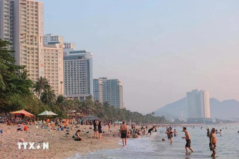 Nha Trang, ville côtière de la province de Khanh Hoa, est depuis longtemps une destination prisée des touristes russes. Photo : VNA. 