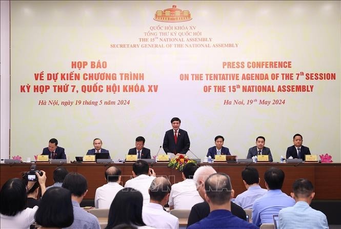 Le secrétaire général de l’Assemblée nationale et président du bureau de l’Assemblée nationale, Bui Van Cuong lors de la conférence de presse. Photo : VNA.