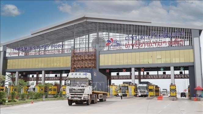 Le port Thanaleng à Vientiane au Laos. Photo : VNA. 