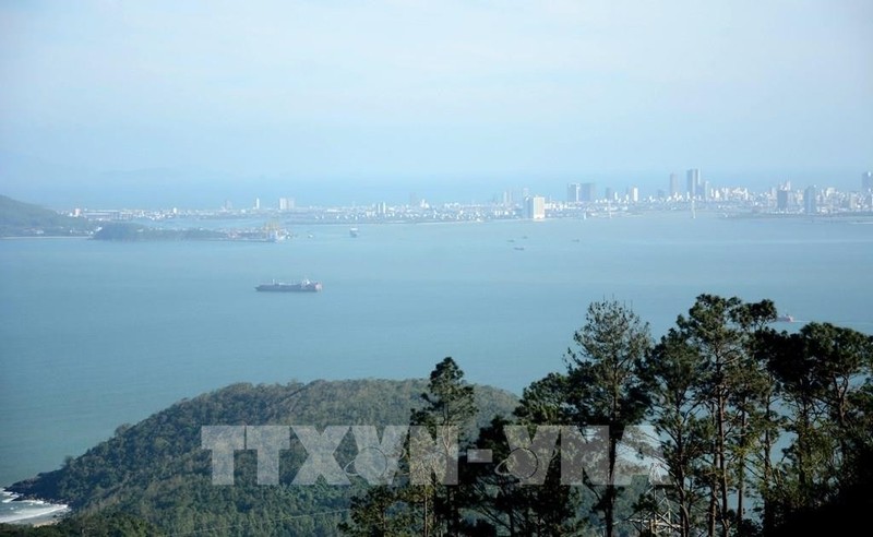 Le groupe indien Adani envisage d'investir 2 milliards de dollars au port maritime de Lien Chieu, à Da Nang, au Centre du Vietnam. Photo : VNA.