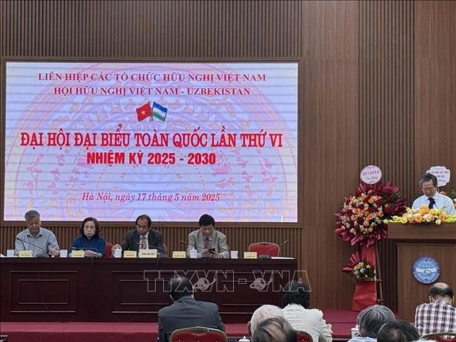 Le 6e Congrès national de l'Association d'amitié Vietnam-Ouzbékistan pour la période 2025-2030. Photo : VNA 