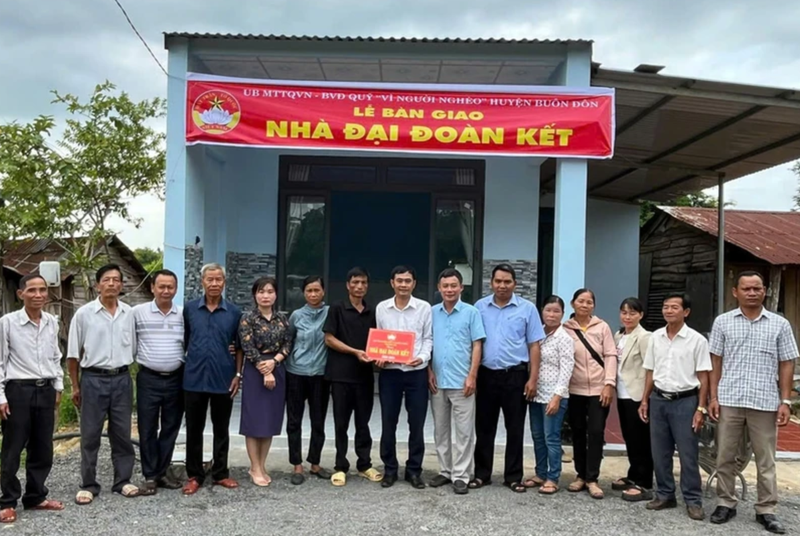 Une maison nouvellement construite pour une famille démunie à Buon Don, Dak Lak. Photo : VNA.