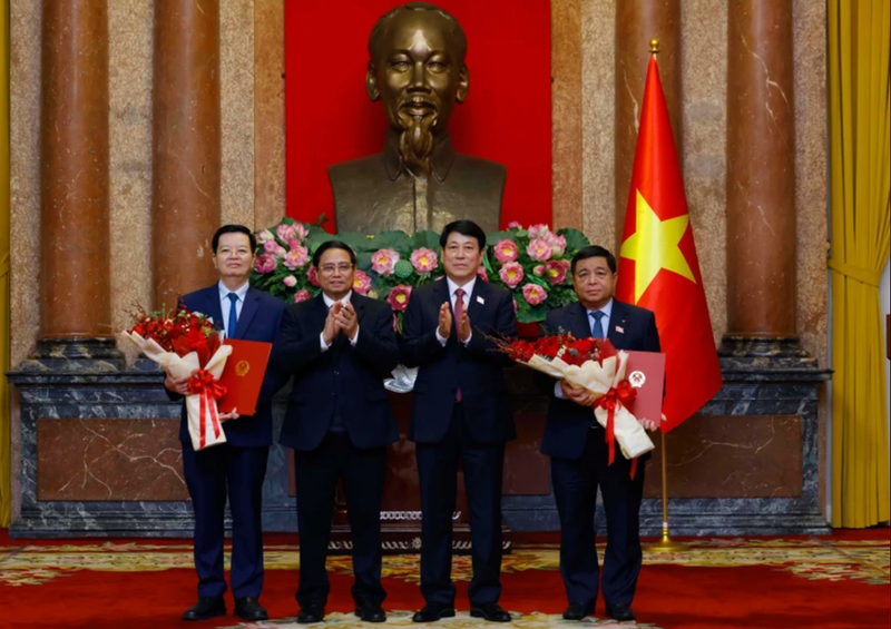 Le président Luong Cuong, le Premier ministre Pham Minh Chinh, les vice-Premiers ministres Nguyen Chi Dung et Mai Van Chinh. Photo : VNA.