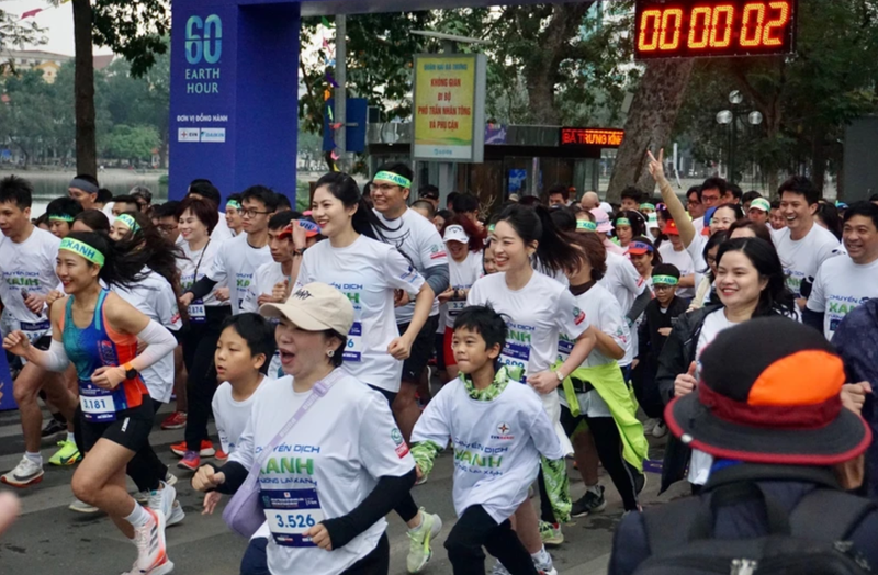 Les participants à la course. Photo : VNA.